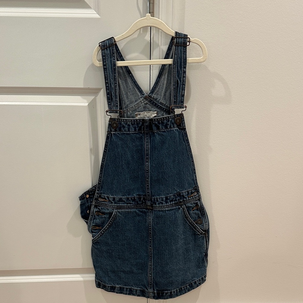 FREE PEOPLE SIZE 25 waist Denim Overall Dress
